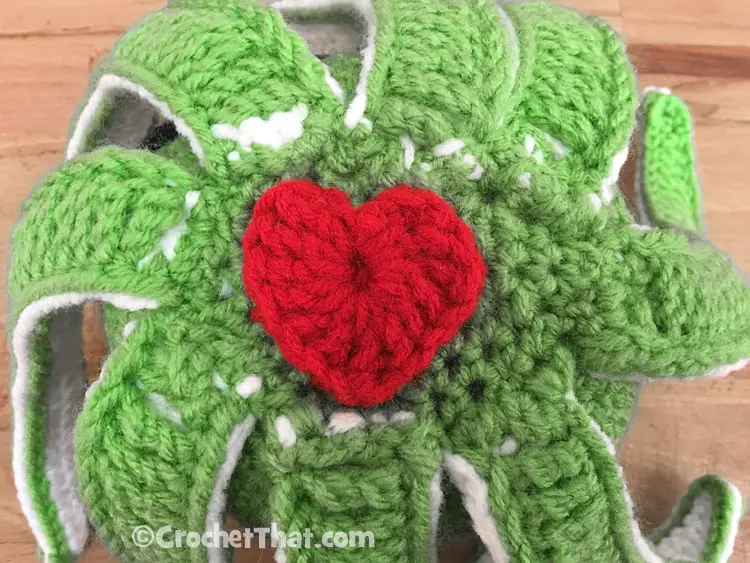 How to Crochet a Heart Motif