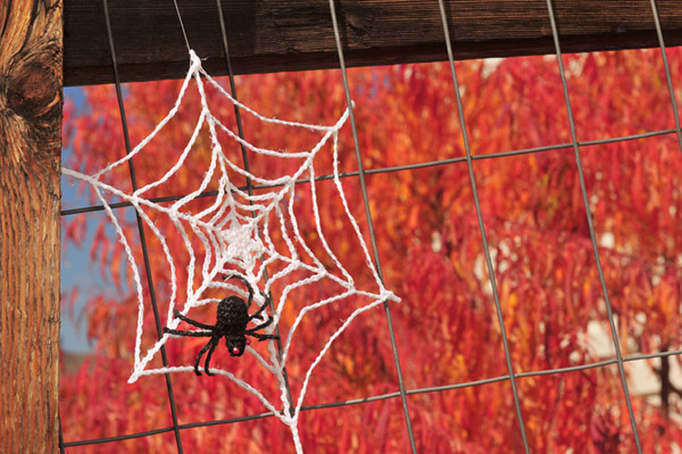 Free Crochet Spider Web Patterns – Perfect for Halloween!