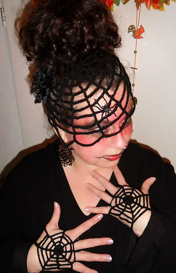 Free Halloween Crochet Spiderweb gloves mask