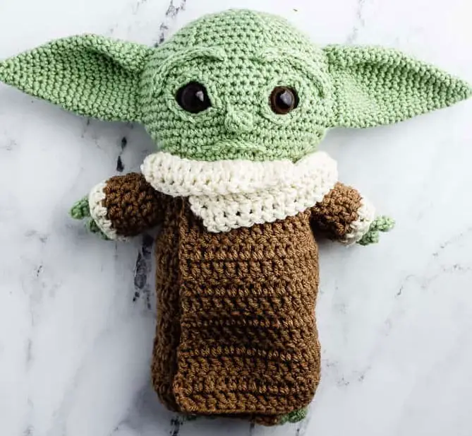 Free Baby Yoda Amigurumi Crochet Patterns