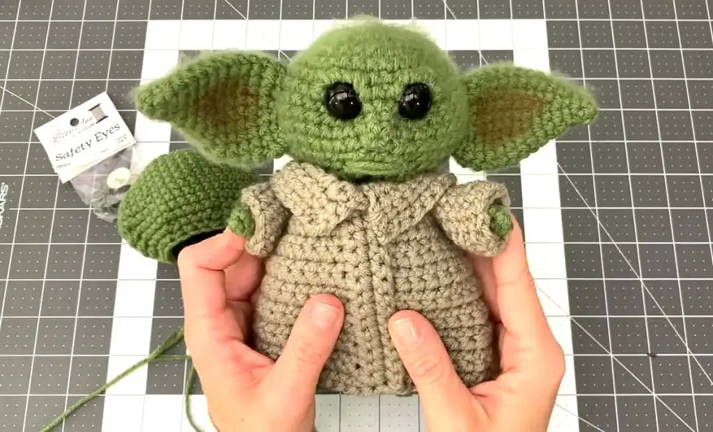 Free Baby Yoda Amigurumi Crochet Patterns
